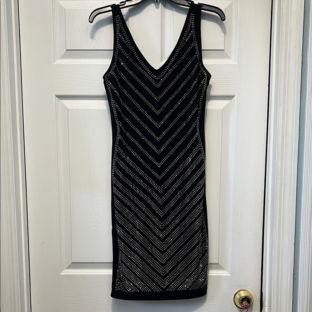 Carmen Marc Valvo Black and Silver V-Neck Mini Dress